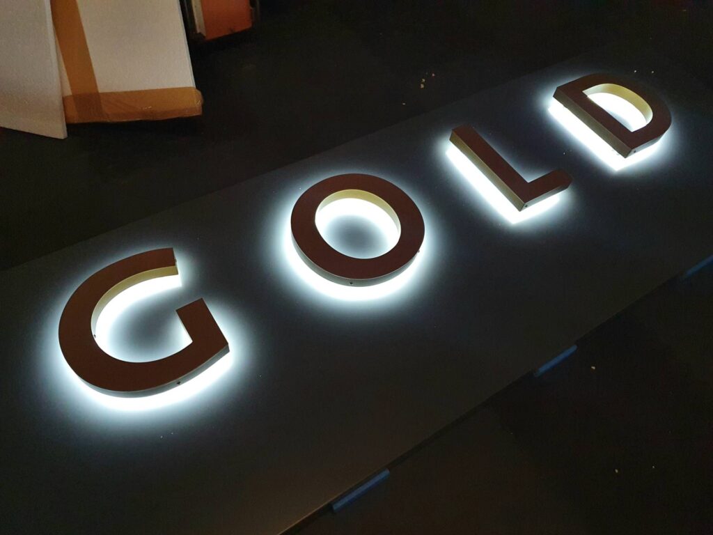 Flemin Gold - Signage